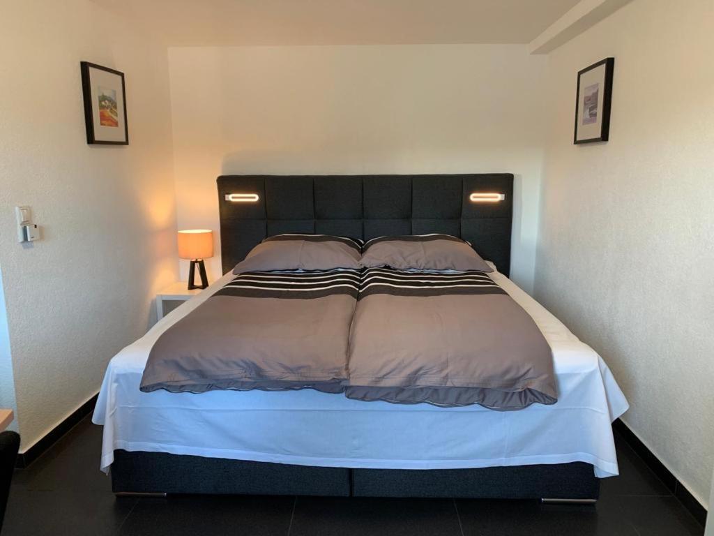 Guenstige Zimmer-Unterkunft Zimmer Mit Gemeinschaftsbad Lörrach Extérieur photo